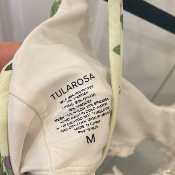 Tularosa Swimsuit set never worn washed once TOP:M BOTTOM:S - Picture 3 of 6